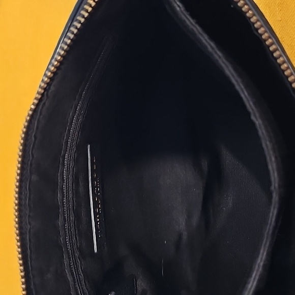 Marc Jacobs Pebbled Leather Crossbody W/COA MSRP $350 - Picture 9 of 16